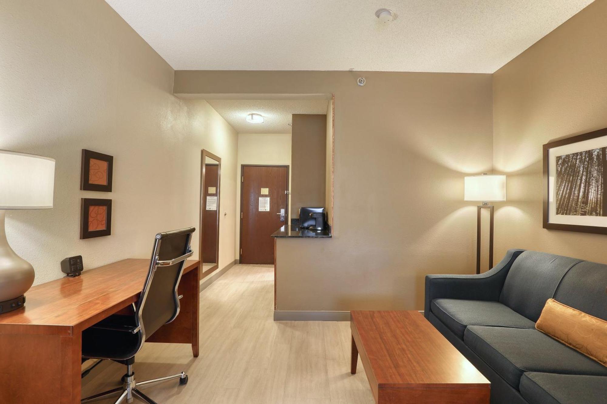 Comfort Suites Appleton Airport Extérieur photo