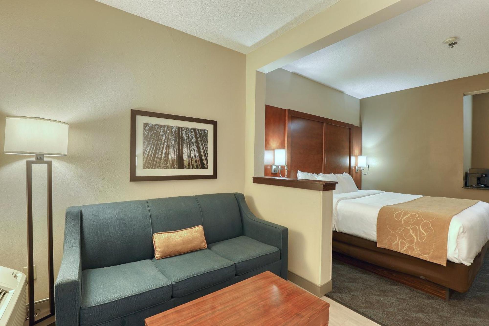 Comfort Suites Appleton Airport Extérieur photo