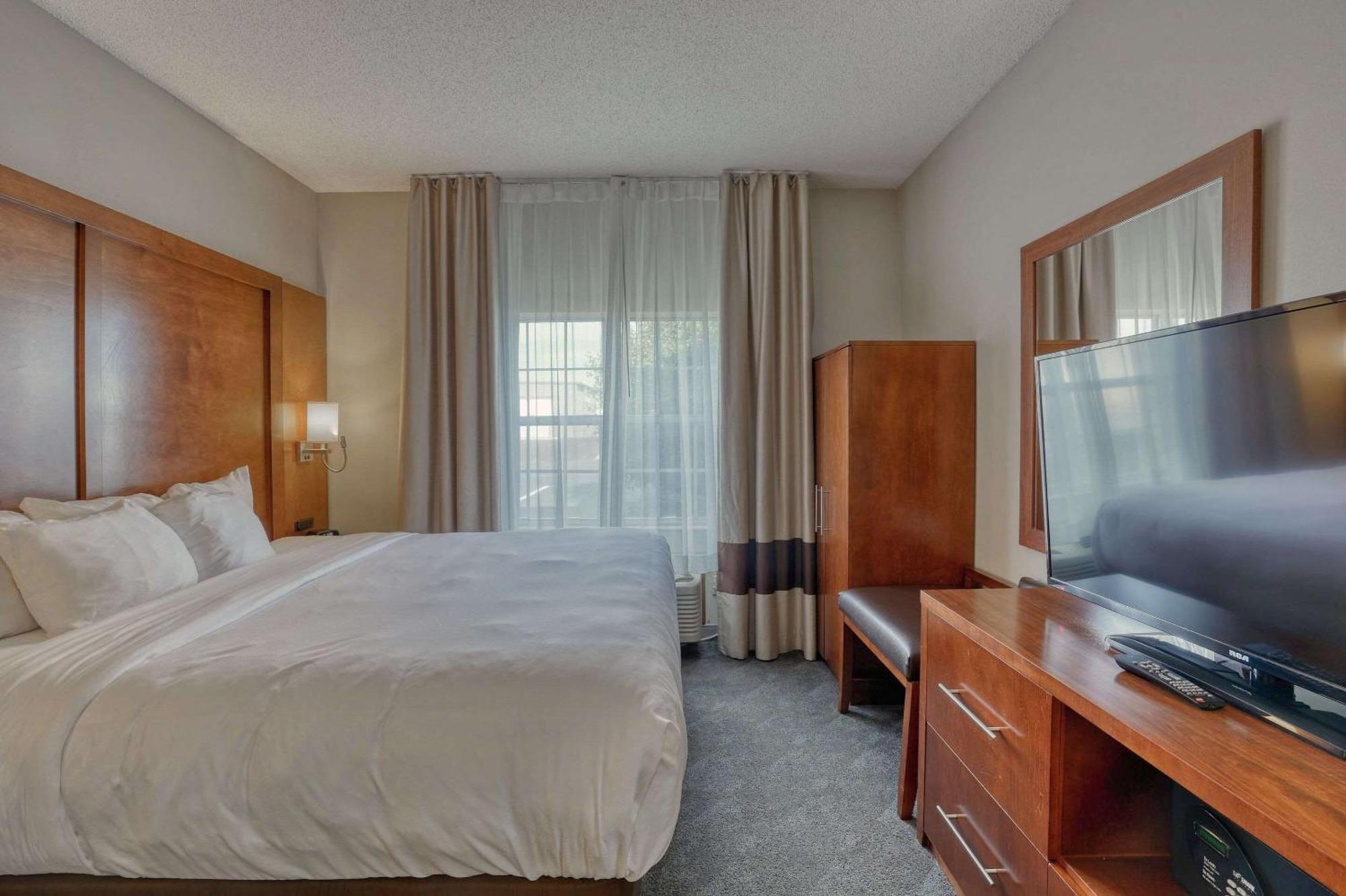 Comfort Suites Appleton Airport Extérieur photo