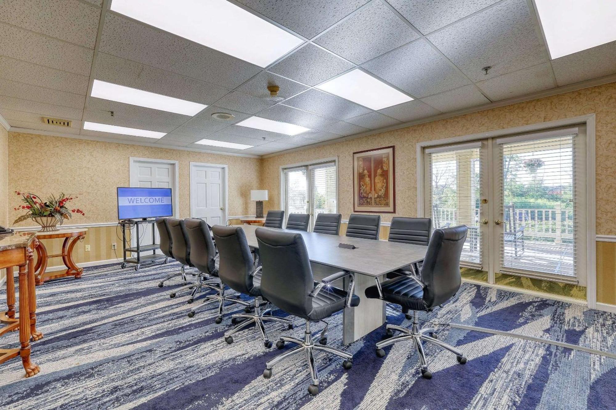 Comfort Suites Appleton Airport Extérieur photo