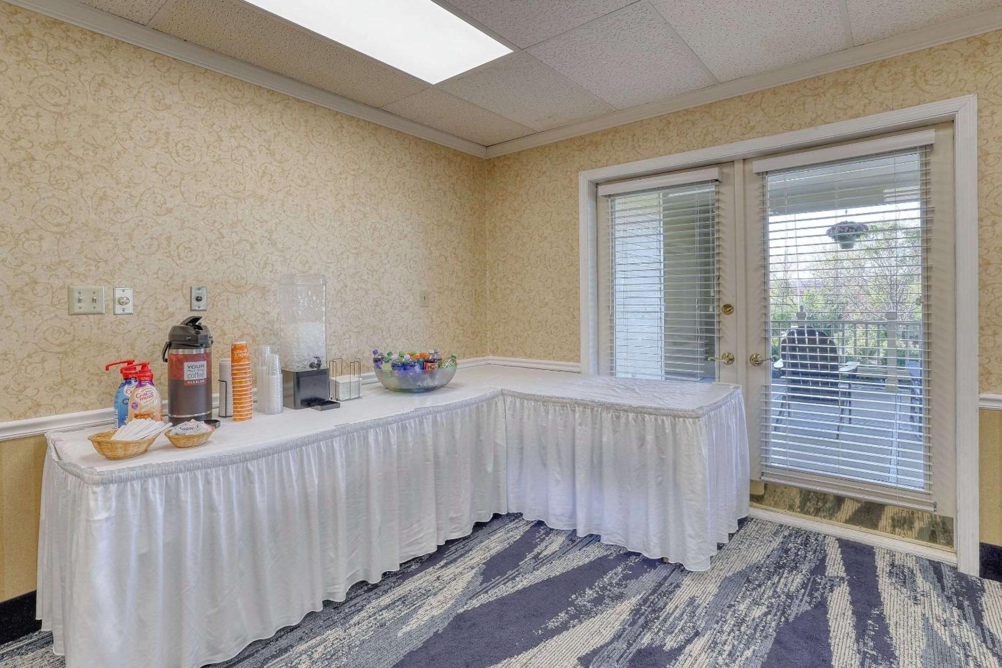 Comfort Suites Appleton Airport Extérieur photo