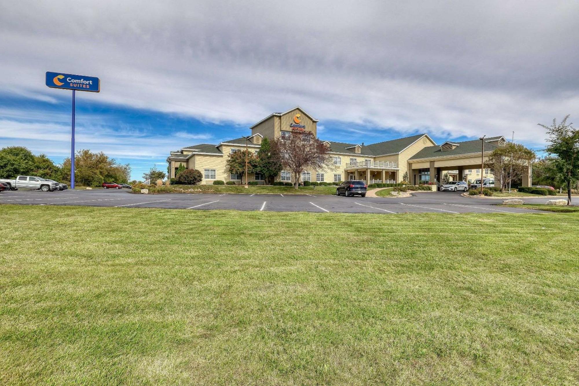 Comfort Suites Appleton Airport Extérieur photo